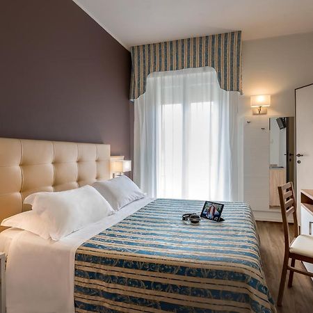 Hotel Sole Mio Rimini Exterior photo