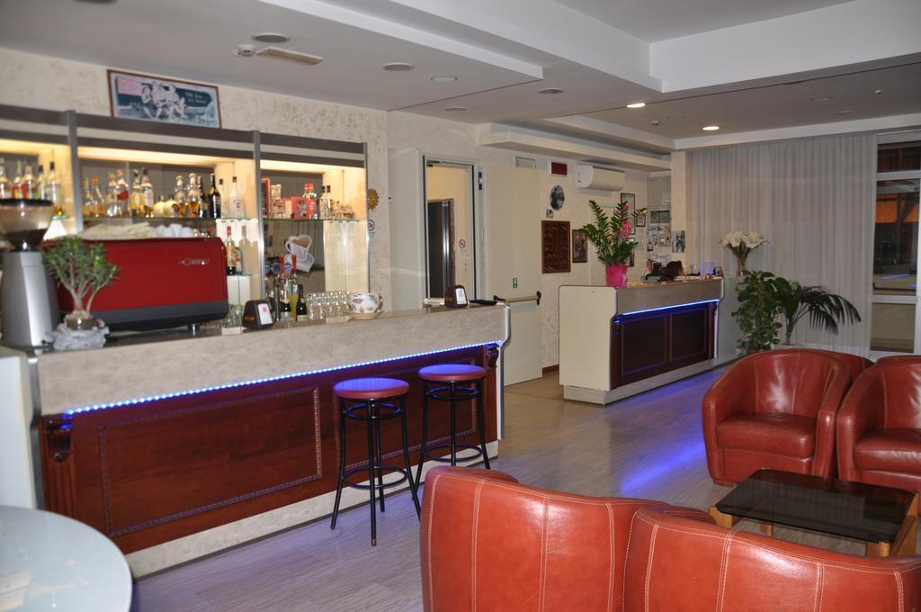 Hotel Sole Mio Rimini Exterior photo
